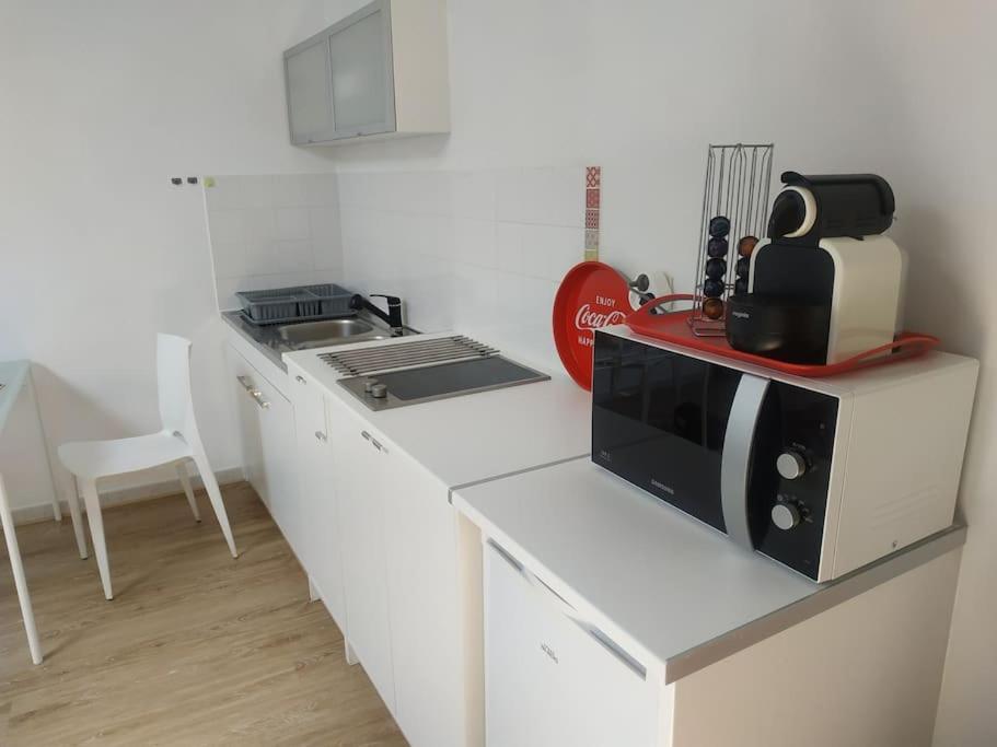 Le Saint-Lazare Appartement Au Calme Intra Muros 亞維農 外观 照片